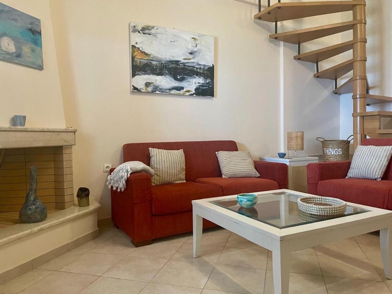 Seafront Lovely House - Kat'S Rentals Loútsa Екстериор снимка
